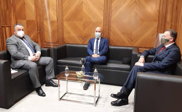 La Diputación se compromete a impulsar los planes turísticos de Boñar