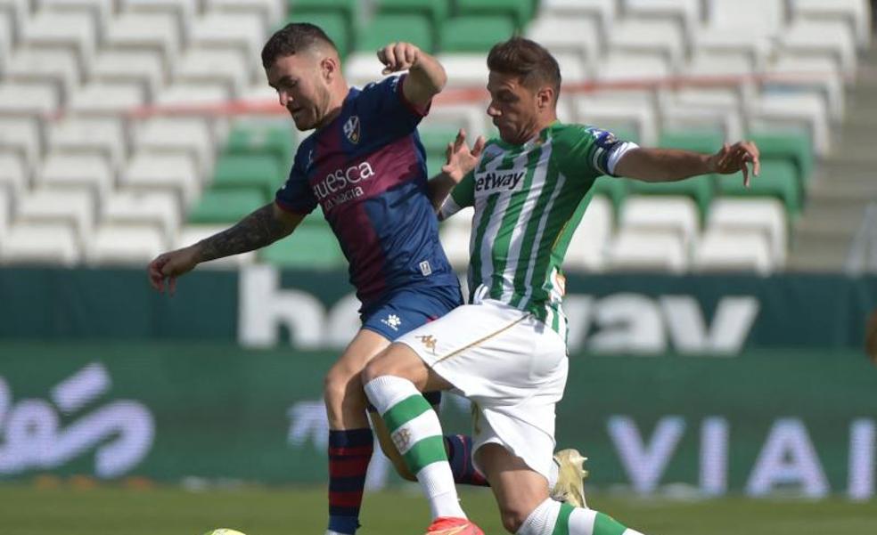 Vídeo: El Huesca pierde con el Betis pero tiene opciones de salvarse