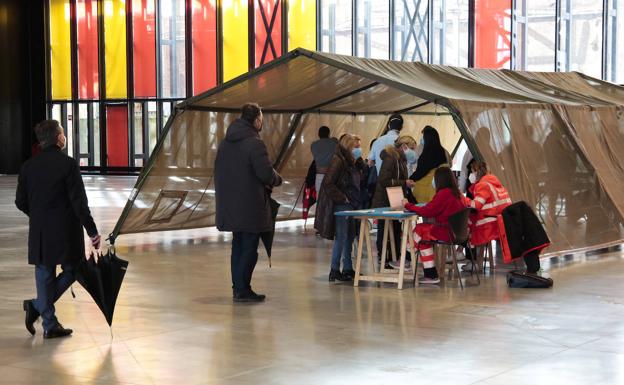 Una encuesta del CSIF señala que el 75% de los profesores de la comunidad no han sido aún vacunados