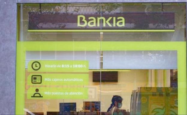 El sector financiero teme la 'moda' de los ERE en la banca que podría reducir más de un 20% su plantilla en León