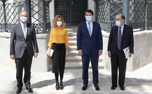 Mañueco insta al Gobierno de España cumplir con su mandato de «coordinación y dirección global» en la lucha contra la pandemia
