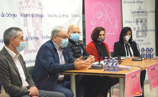 Municipios leoneses se unen para luchar contra la violencia de género a través del teatro
