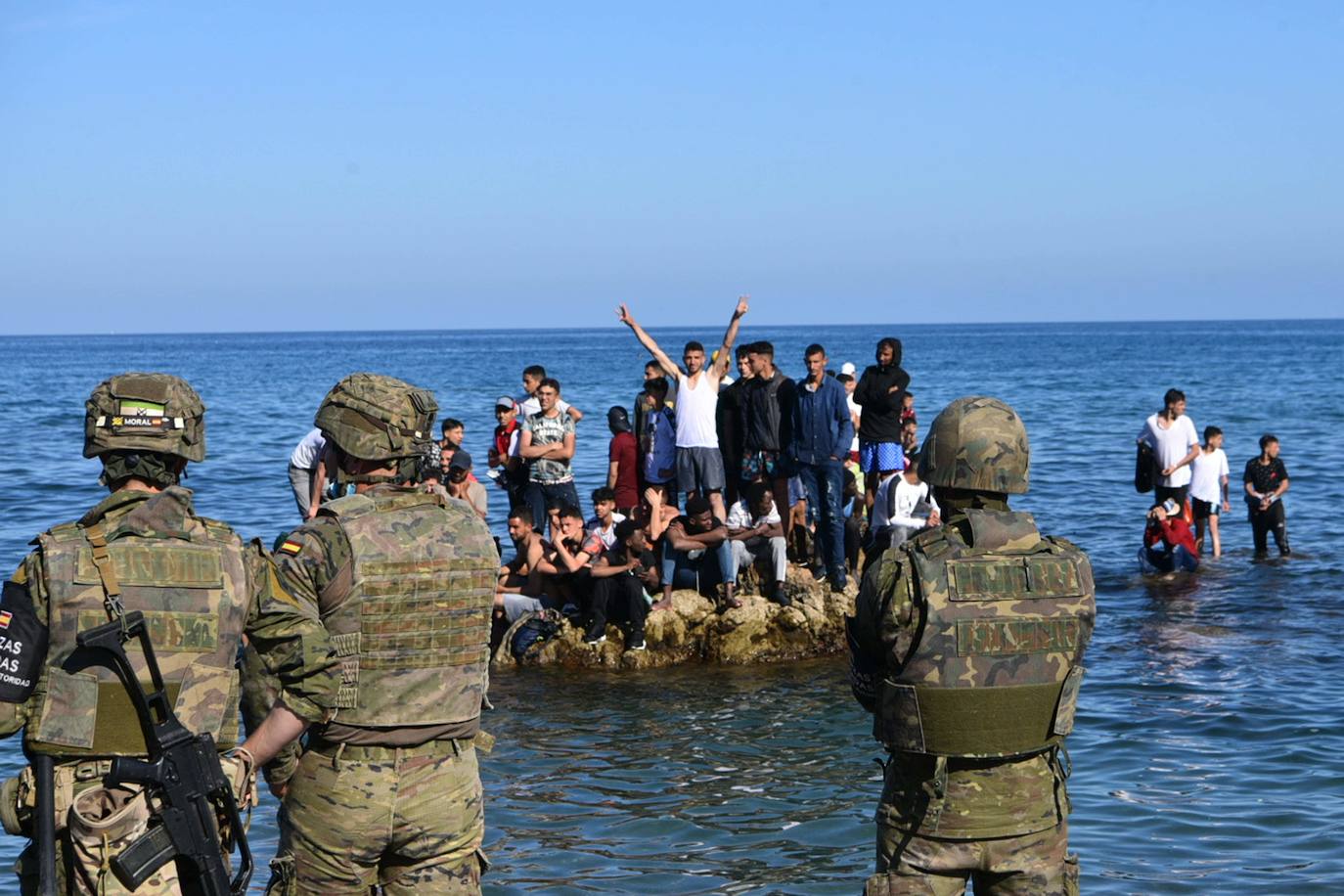 Vox critica que la Junta acoja a 18 de los menores de Ceuta que Marruecos utilizó como «arietes humanos»