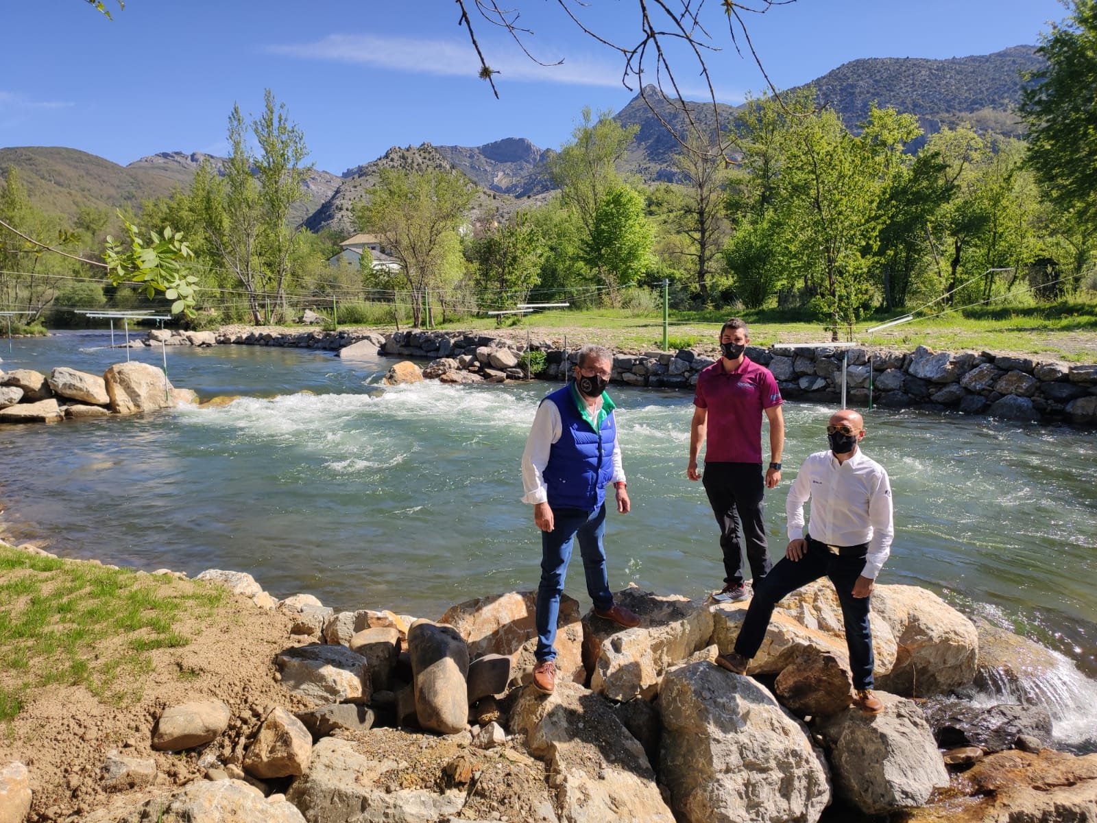 El canal de aguas de Alejico, en Sabero, se prepara para los grandes campeonatos