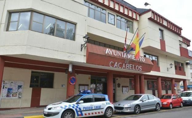 IU de Cacabelos afirma que ha devuelto «los criterios sociales» a la contratación de peones