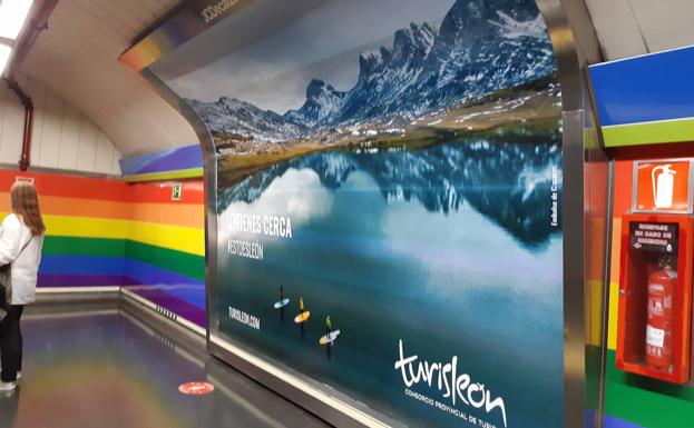 León se promociona como destino turístico en el Metro de Madrid