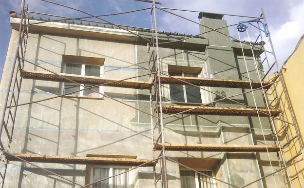 Fomento pretende rehabilitar 47 viviendas de la Junta en cuatro edificios con un proyecto para León del Plan de Recuperación