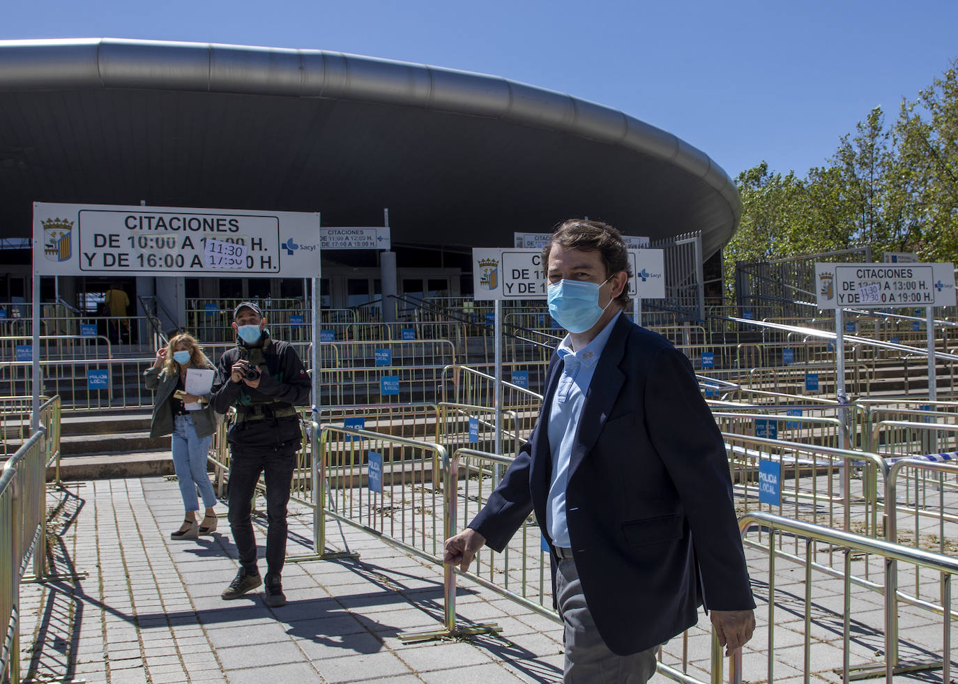 Alfonso Fernández Mañueco se vacuna contra la covid-19