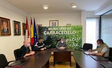 El Ayuntamiento de Carracedelo renueva el convenio con la ABA para la lucha contra la psila del peral