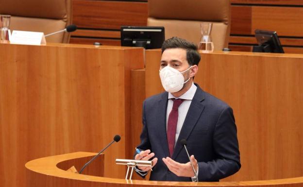 El PSOE denuncia en las Cortes el abandono de la salud mental en Castilla y León