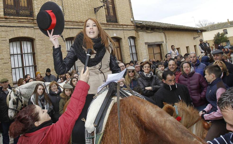 Fuentes de Nava: folklore, versos y danzas