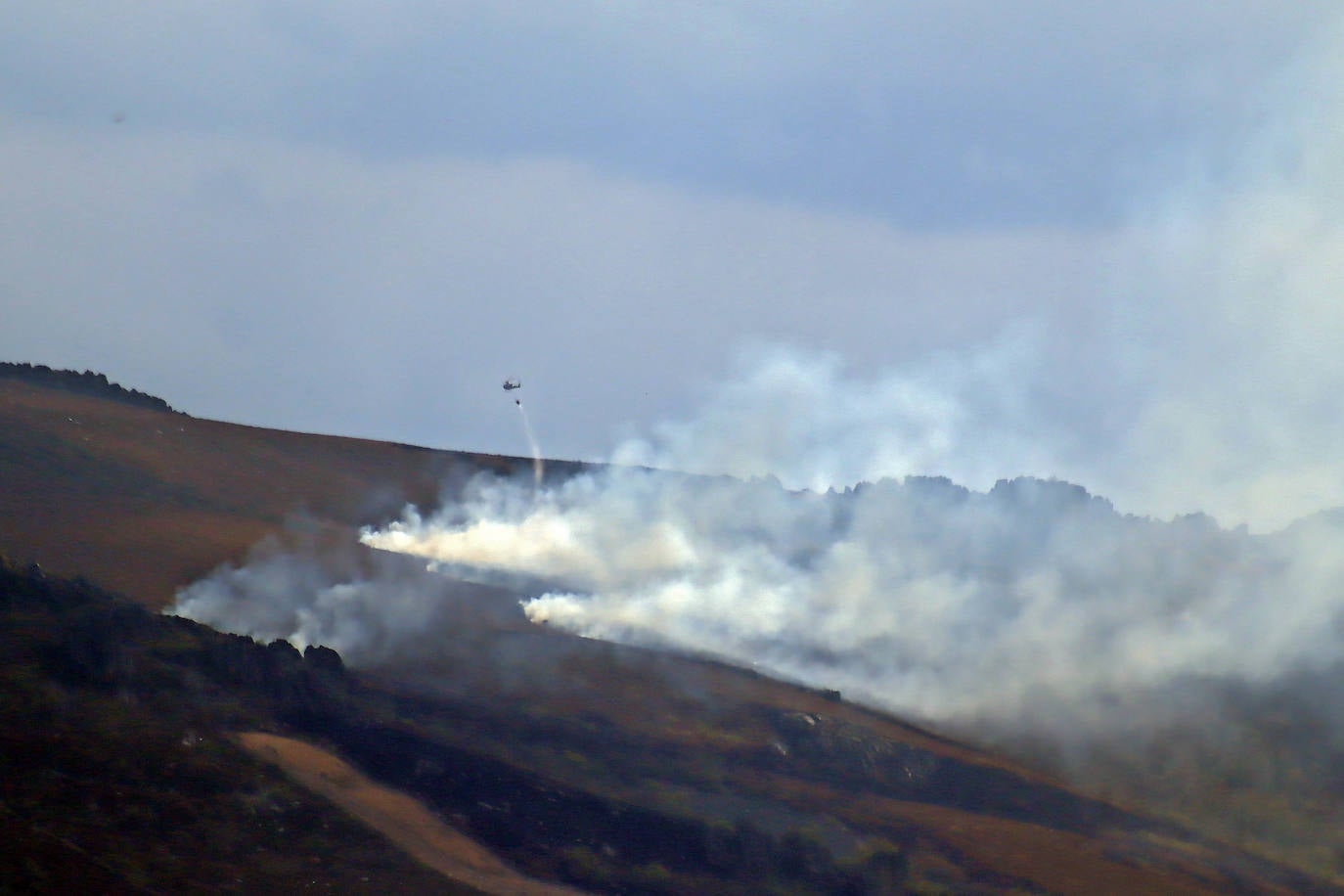 Incendio en el campo de tiro del Teleno
