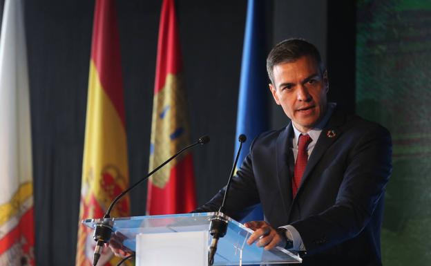 Sánchez anima a «desplegar acciones» para que los 10.000 millones de fondos europeos para el mundo rural «se toquen» en los pueblos