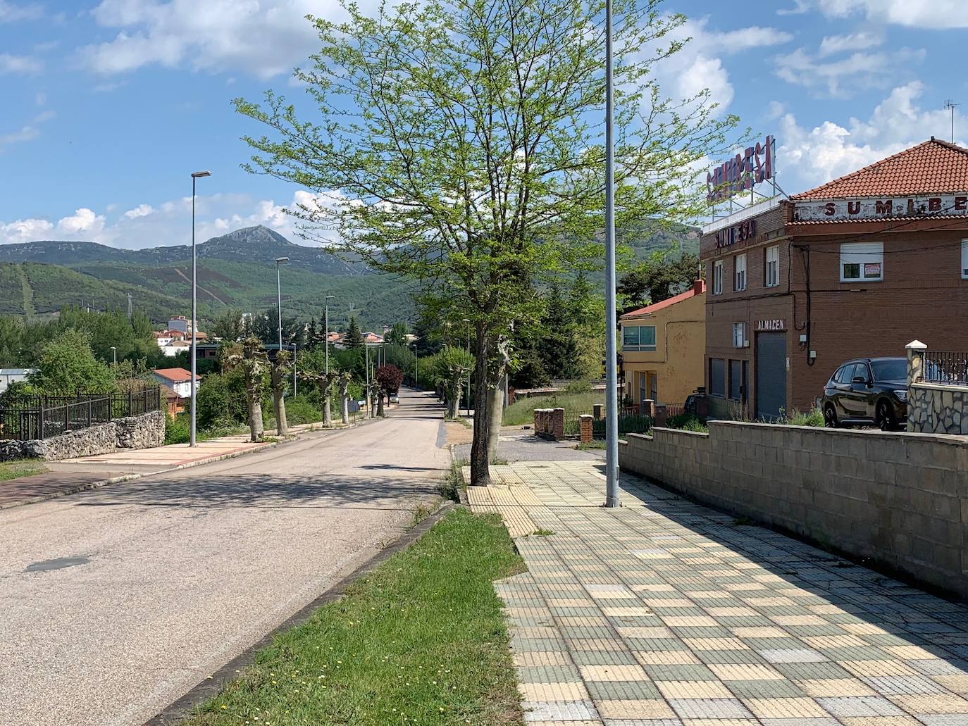 La Robla destina más de 57.000 euros a la adecuación de la acera en la calle Ramón y Cajal