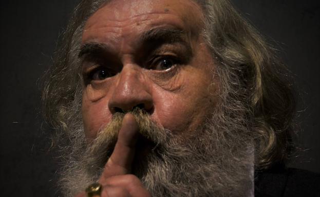 Conde Gatón repone su mirada sobre Marx y el marxismo en la Sala Río Selmo de Ponferrada