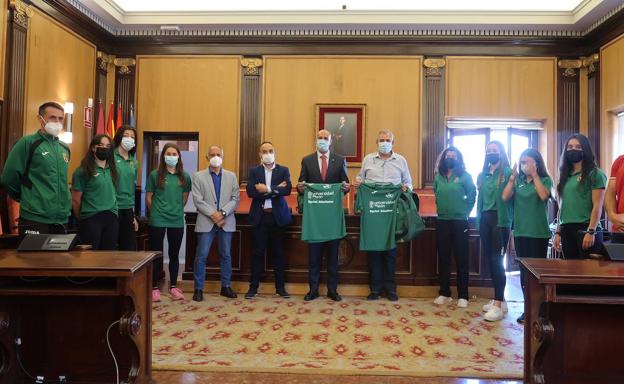 El alcalde encumbra el trabajo del ULE Sprint León