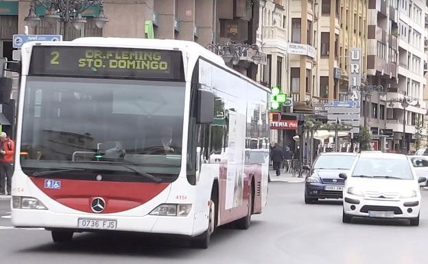 El Gobierno cede a la capital leonesa 1,1 millones de euros para minimizar las pérdidas del transporte urbano