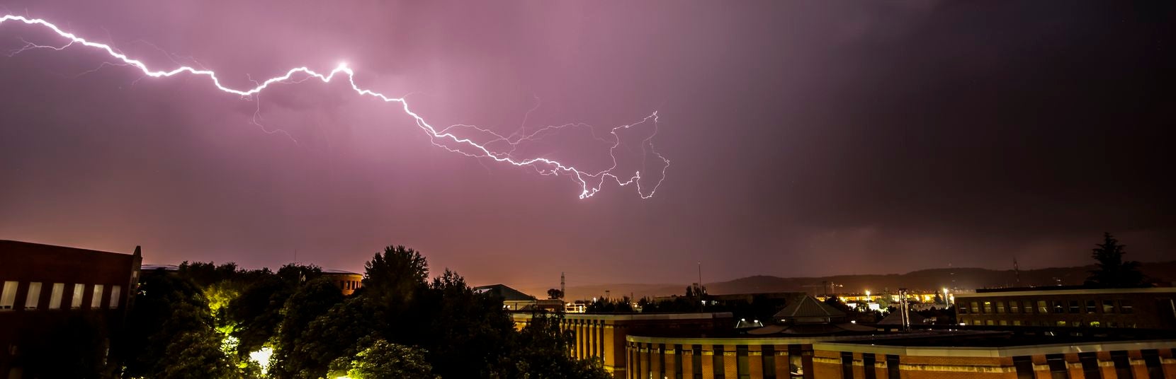 Rayos y truenos