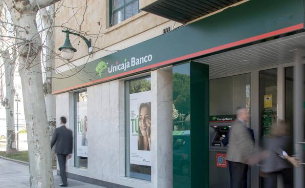 Unicaja habilita una nueva línea de financiación para cultivos intensivos de hasta 526 millones