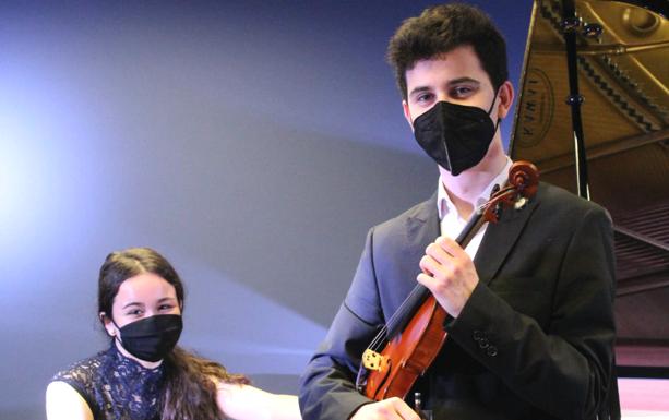 La sala Eutherpe de la capital leonesa acoge un recital de violín y piano a cargo de Javier Pastor y Marta Garijo