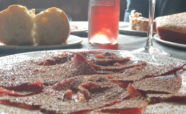 La cecina, en todas sus variedades, no puede faltar en la mesa 