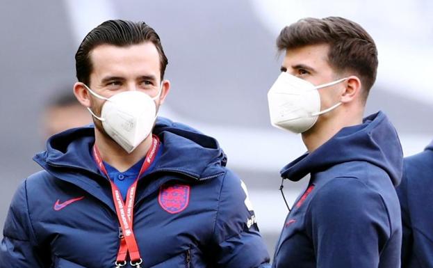 Los ingleses Mount y Chilwell, aislados hasta el lunes