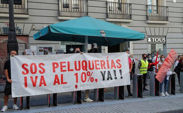 El Gobierno vetará la bajada del IVA al 10% a las peluquerías