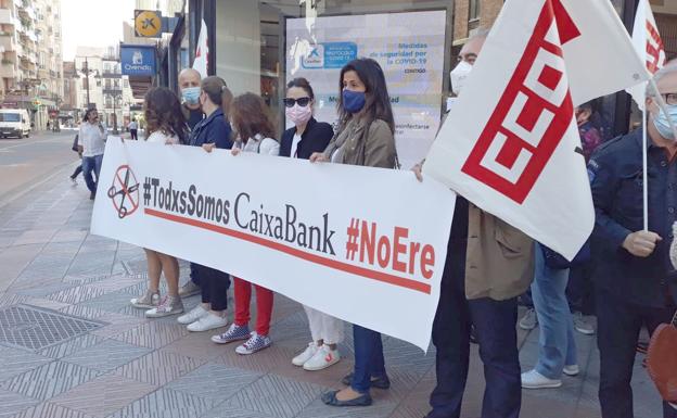 La plantilla de CaixaBank exige 'salidas voluntarias' en un conflicto que alcanza su fecha límite