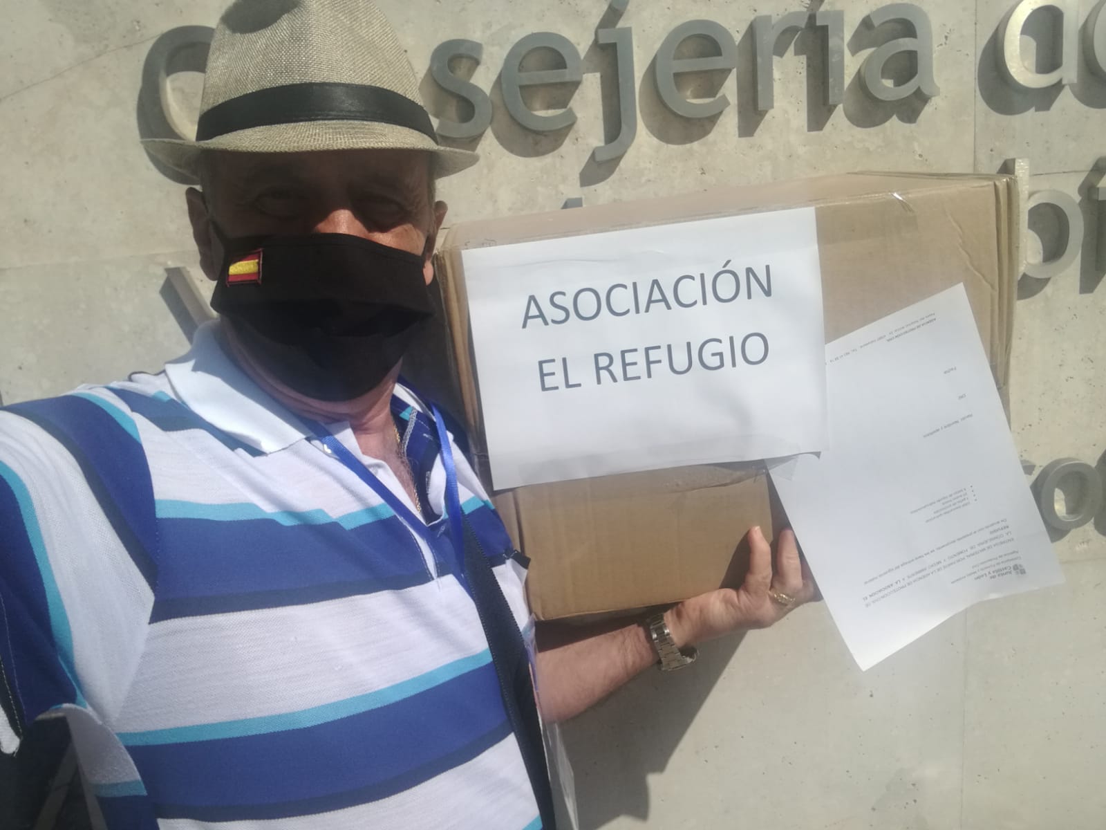 Los voluntarios de Protección Civil de Valderrueda reciben 1.000 mascarillas, EPIs y más material de protección