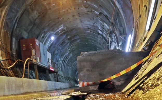 La conclusión de la variante de Pajares, amenazada por la lucha de León por recuperar su agua