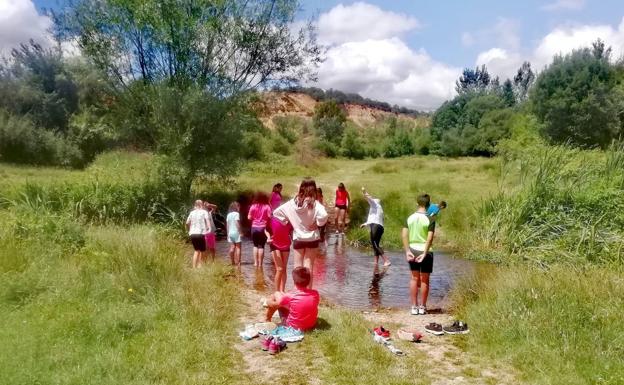 Benavides agota matrículas de la Escuela Deportiva de Verano en su primer día de funcionamiento