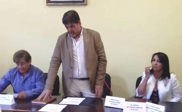 UPL e Izquierda Unida presentarán una moción de censura en Garrafe de Torío