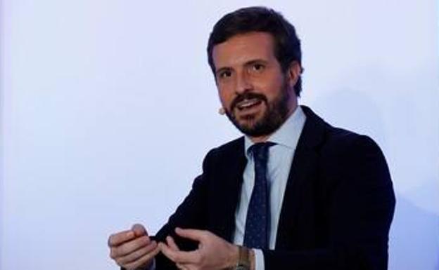 Casado a Sánchez: «Deje de meterse en nuestras casas y váyase a la suya»