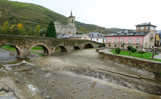 El Camino de Santiago despega este verano, empujado por el peregrino nacional, pero aún al 15% de un año habitual