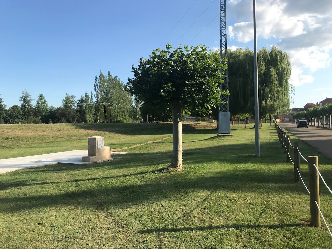El Ayuntamiento de Carrizo pone en marcha una zona verde para autocaravanas