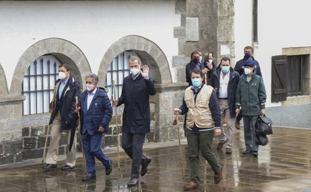 El rey saluda la reactivación del Camino de Santiago tras el parón por la pandemia