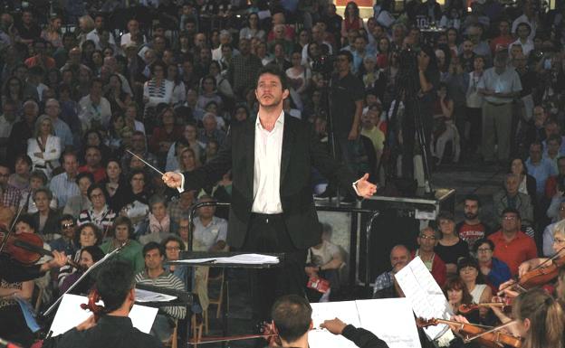 La iglesia de San Nicolás en Villafranca del Bierzo acoge un nuevo concierto del programa 'Plazas Sinfónicas' de la Oscyl