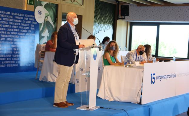 El PP vira hacia el «leonesismo útil» y hará «pedagogía» ante la deuda histórica con León