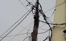 CB denuncia el estado de «abandono» de la red de telefonía e internet en Trabadelo