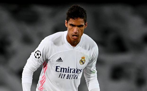 Varane cambia el Real Madrid por el Manchester United