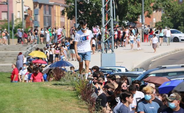 El 'efecto llamada' en León agota las primeras dosis para la repesca de este viernes