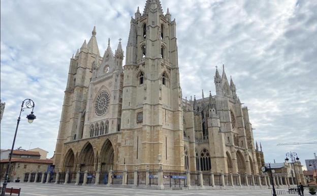 La Catedral acoge el sábado la misa funeral por el padre del obispo de León