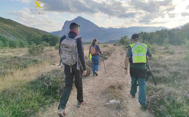 La Guardia Civil rescata a tres personas en la montaña leonesa durante el fin de semana