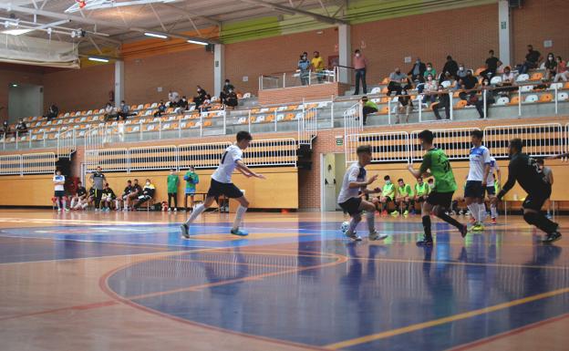 El Trepalio estrena equipo de fútbol sala en la Liga de Aficionados