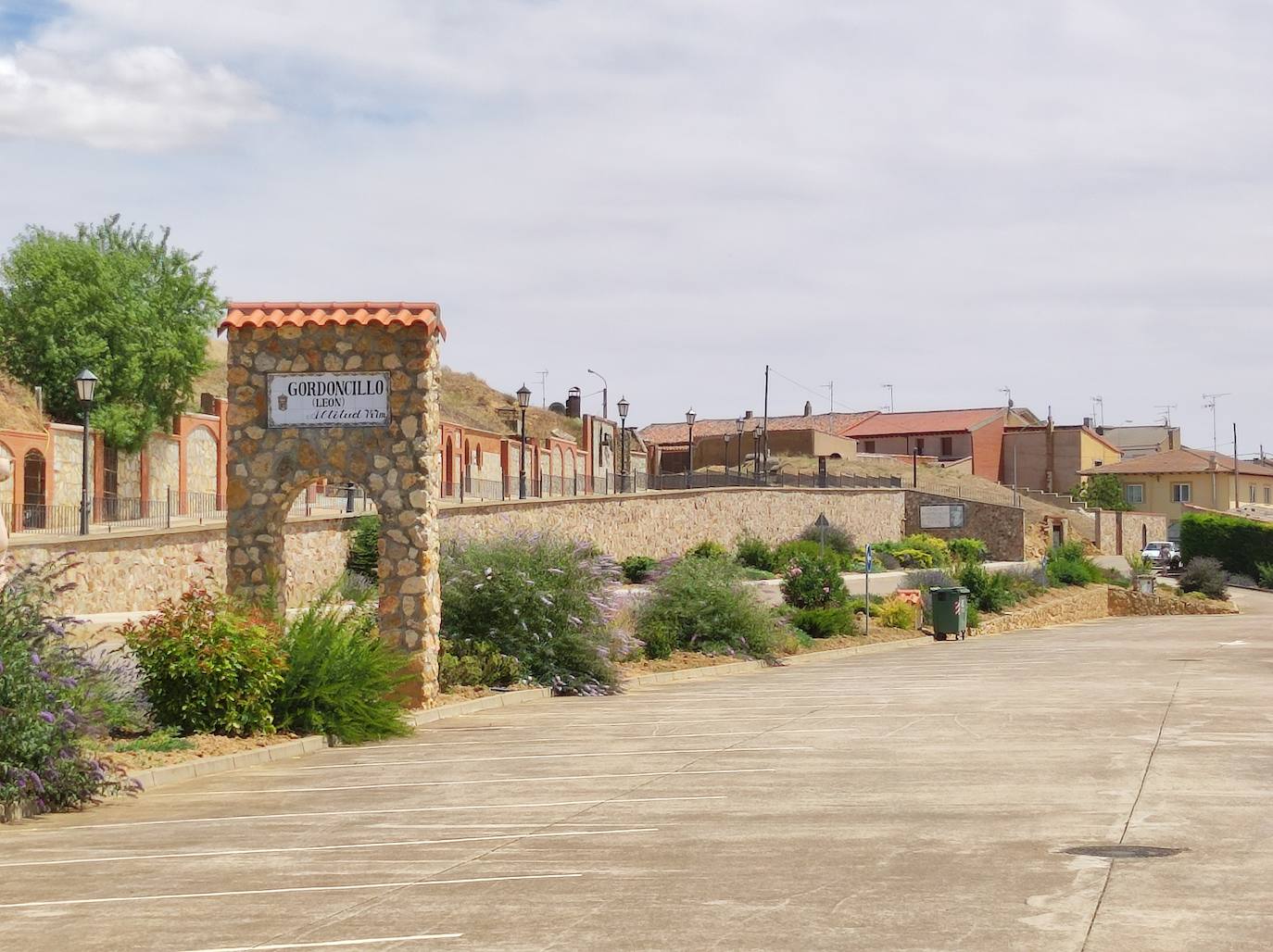 Un oasis en Gordoncillo en forma de piscinas