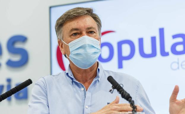 El PP de Castilla y León asegura que no se va a suprimir «ni una sola plaza» de médico en el medio rural