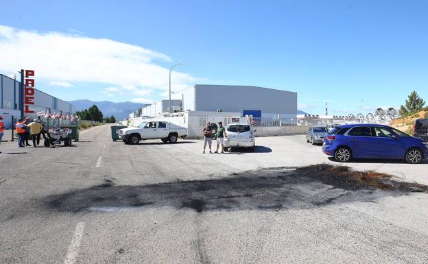 La plantilla de LM afronta la última semana de negociación con «las espadas en todo lo alto»