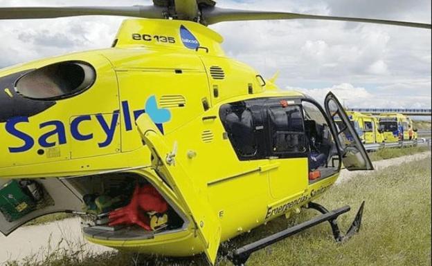 Dos leoneses heridos, uno de gravedad, tras el choque entre dos motos