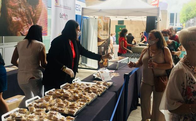 León muestra sus productos en Gijón con el eslogan 'León para volver siempre'