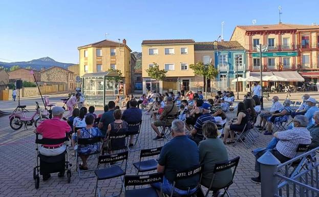 PinCuenTiCirco no baja el telón en agosto en La Robla